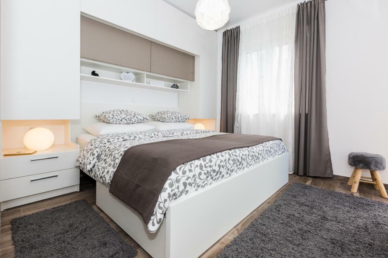 Villa Pergola-Apartment Toni Mlini Ngoại thất bức ảnh